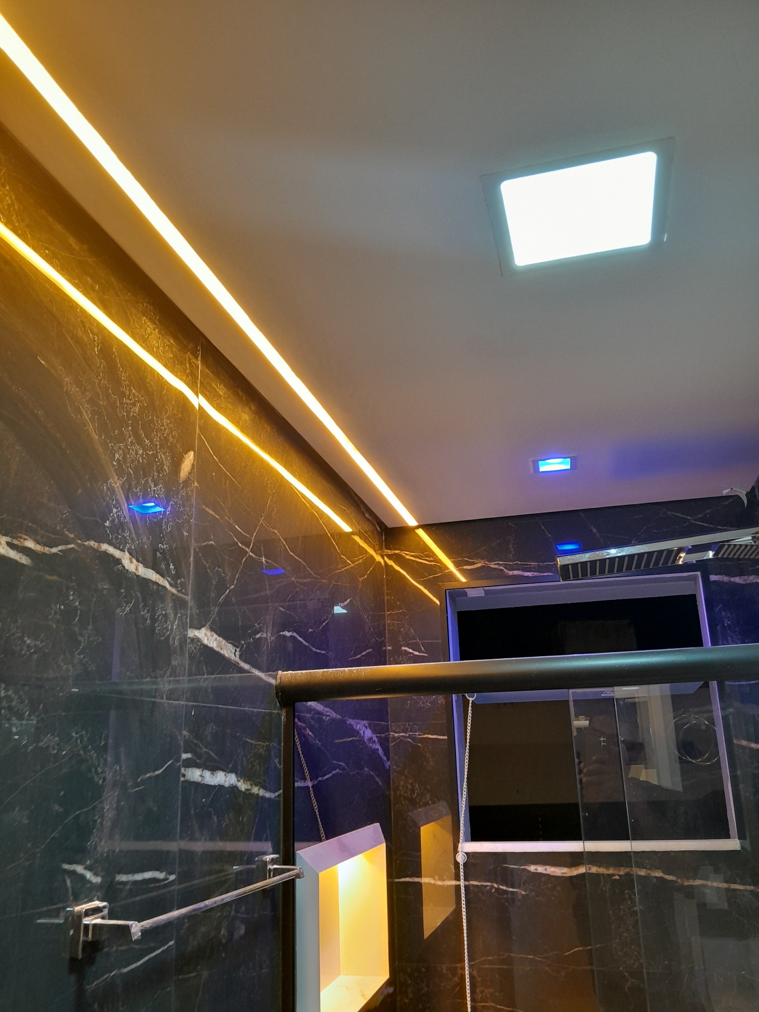 Detalhe de painel iluminado