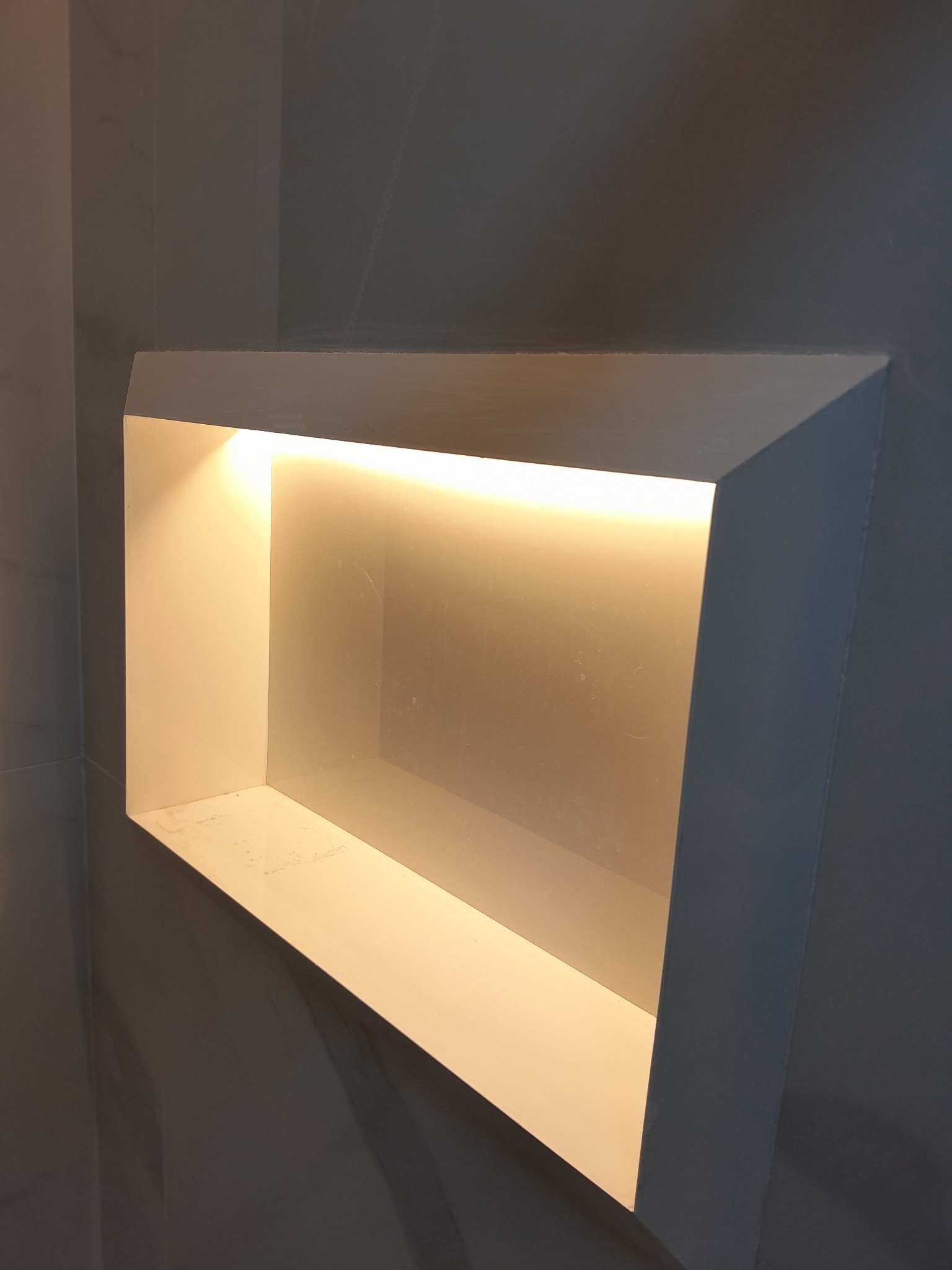 Nichos iluminados por LED